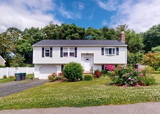 12 Redmen Dr, Natick, MA 01760
