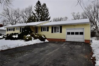 311 Saltmakers Rd, Liverpool, NY 13088