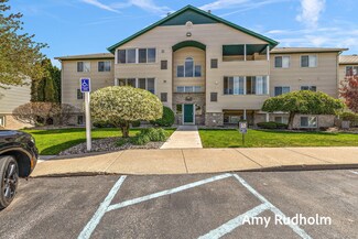 5883 Crosswinds Dr Unit BOX23, Norton Shores, MI 49444