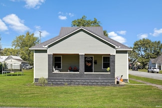 401 W Grissom Ave, Mitchell, IN 47446