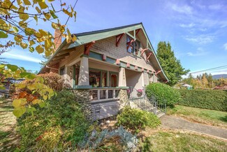 1206 NW Washington Blvd, Grants Pass, OR 97526