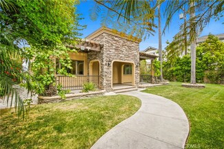 1627 Tustin Ave, Costa Mesa, CA 92627