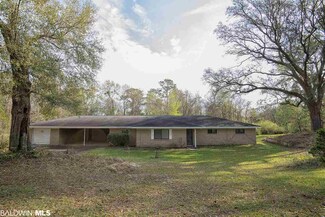 123 Sandhill Dr, Prichard, AL 36613