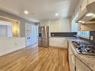 534 Washington St Unit 2, Winchester, MA 01890