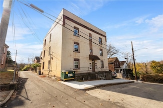 3 Camp Ave, Braddock, PA 15104