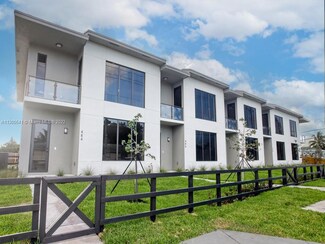 496 NW 40th Ct, Oakland Park, FL 33309