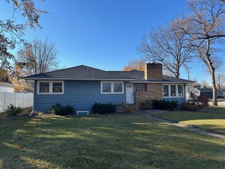 704 9th St S, Olivia, MN 56277