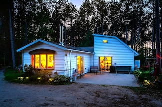N4578 Shady Circle Dr, Redgranite, WI 54970