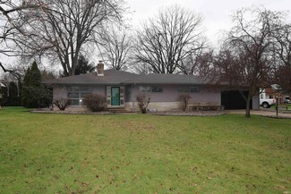 3649 Gordon Rd, Elkhart, IN 46516