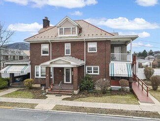 707 5th St, Palmerton, PA 18071