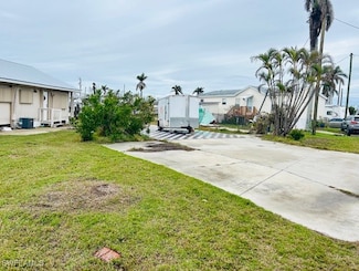 3851 Plumosa Dr Unit 45, Saint James City, FL 33956
