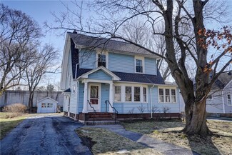 282 Meadow Dr, Rochester, NY 14618