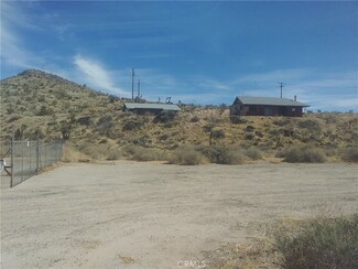 4409 Old Woman Springs Rd, Yucca Valley, CA 92284