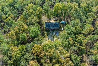 399 Coaling Rd, Charlotte, TN 37036