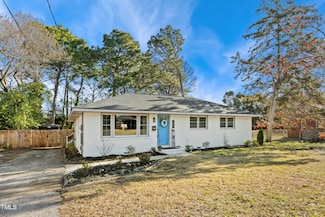 1841 Conover Dr, Fayetteville, NC 28304