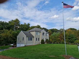 21 Winterberry Hill Ln, Middleboro, MA 02346