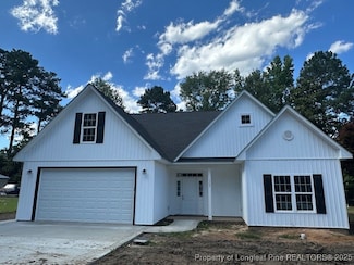 1361 E 7th St, Lumberton, NC 28358