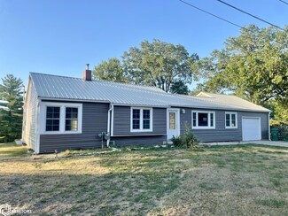 1009 E Franklin St, Bloomfield, IA 52537
