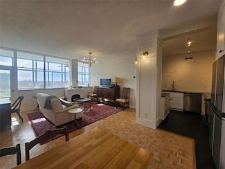 3060 Pharr Court N NW Unit 707, Atlanta, GA 30305