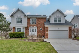 5280 Landers Dr, Hoffman Estates, IL 60192