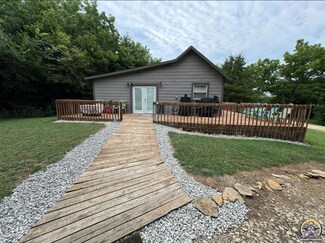 801 W Banks Ave, Burlingame, KS 66413