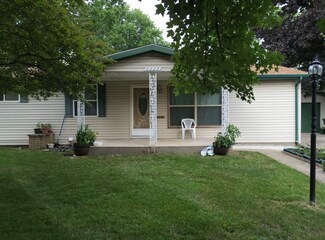 2222 Mather Ave, Elkhart, IN 46517
