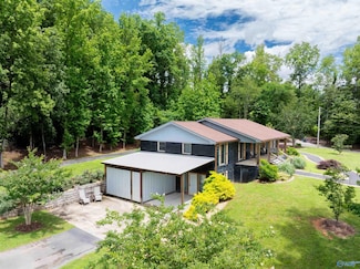 25924 John T Reid Pkwy, Scottsboro, AL 35768