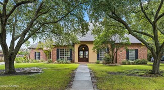 92 Old Settlement Rd, Lafayette, LA 70508