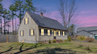 19 Crest Dr, Somersworth, NH 03878
