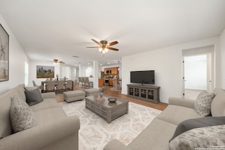 10911 Shoo Fly Trail, San Antonio, TX 78245