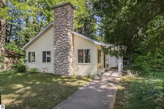 1630 Birch St, Frankfort, MI 49635