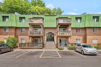 2003 Tall Oaks Dr Unit 2B, Aurora, IL 60505
