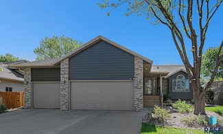 2608 S Rutgers Ave, Sioux Falls, SD 57106