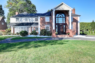 615 Ridge Rd, Wethersfield, CT 06109