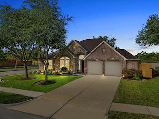 528 Millers Water Ln, League City, TX 77573