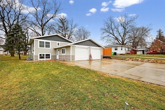 205 Ann St, Fox Lake, WI 53933