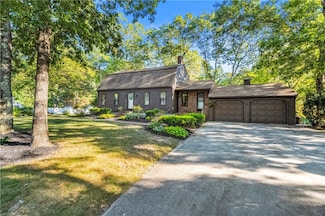 47 Harkness Rd, North Smithfield, RI 02896