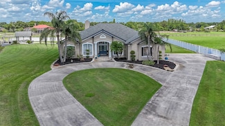 7301 Loghouse Rd, Plant City, FL 33565