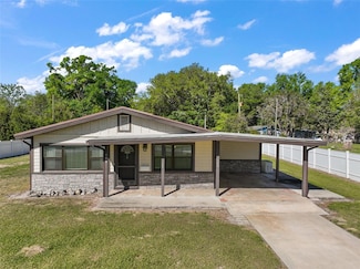 108 N West St, Bushnell, FL 33513