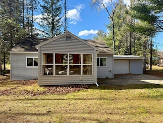 N11765 Deer Lake Rd, Athelstane, WI 54104
