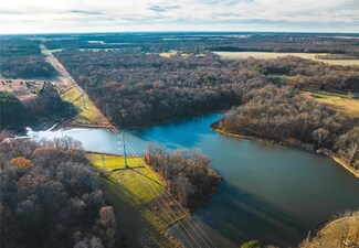 15247 Laminack Rd, Carterville, IL 62918