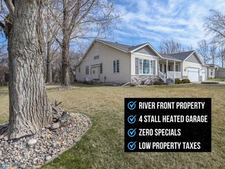 1311 Cossette Dr S, Fargo, ND 58104