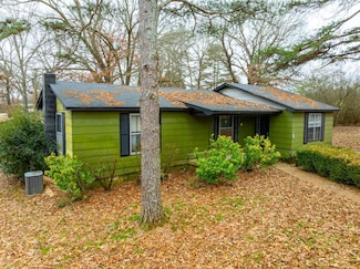 993 W River Dr, Strawberry, AR 72469