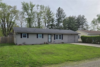 7 Lane Dr N, Bethany, IL 61914