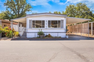 5215 Gayle Dr, Santa Rosa, CA 95403