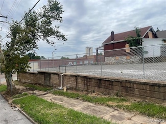4301 Gravois Ave, Saint Louis, MO 63116