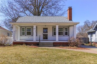 1544 45th St, Des Moines, IA 50311
