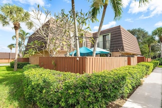 2029 20th Ct, Jupiter, FL 33477