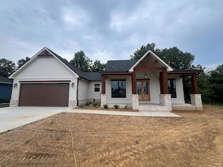 1146 Lakewood Dr, Madisonville, KY 42431