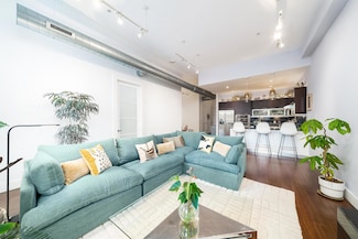 650 Montgomery St Unit 402, Jersey City, NJ 07306